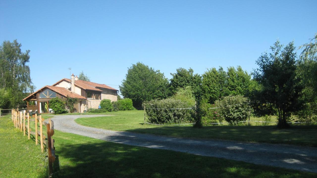 Les Croisettes Bed & Breakfast Le Pin  Exterior photo