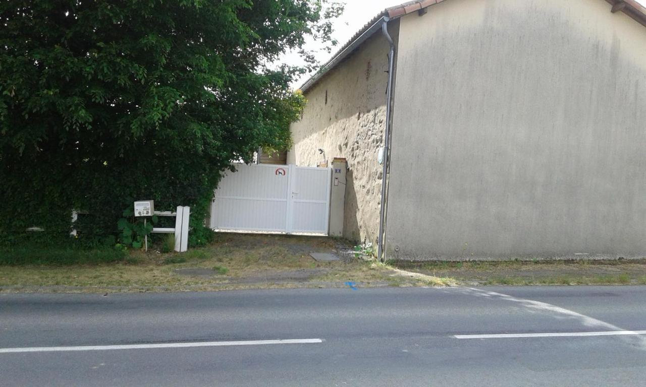 Les Croisettes Bed & Breakfast Le Pin  Exterior photo